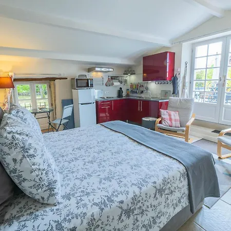 La Terrasse - A Tranquil Place In The Woodland