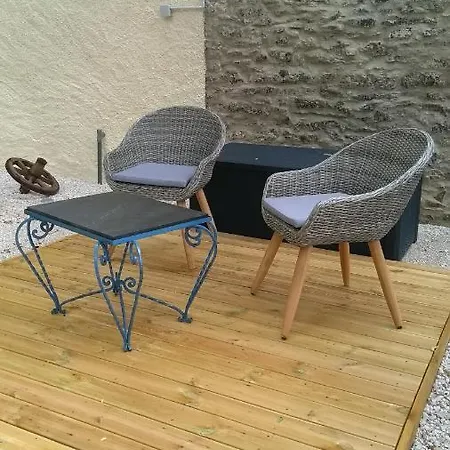 La Terrasse - A Tranquil Place In The Woodland *