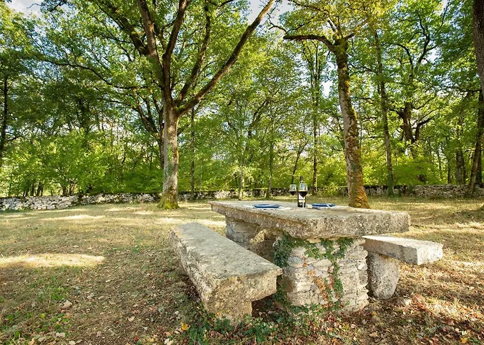 Дом отдыха La Terrasse - A Tranquil Place In The Woodland