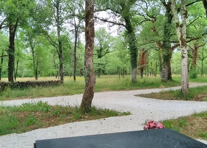 La Terrasse - A Tranquil Place In The Woodland Дом отдыха *