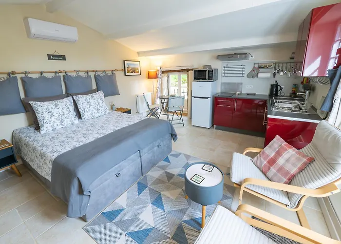 La Terrasse - A Tranquil Place In The Woodland Дом отдыха Concots